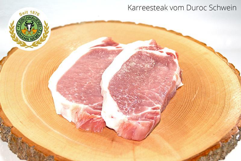 DELUXE Schweinekarreesteak geschnitten