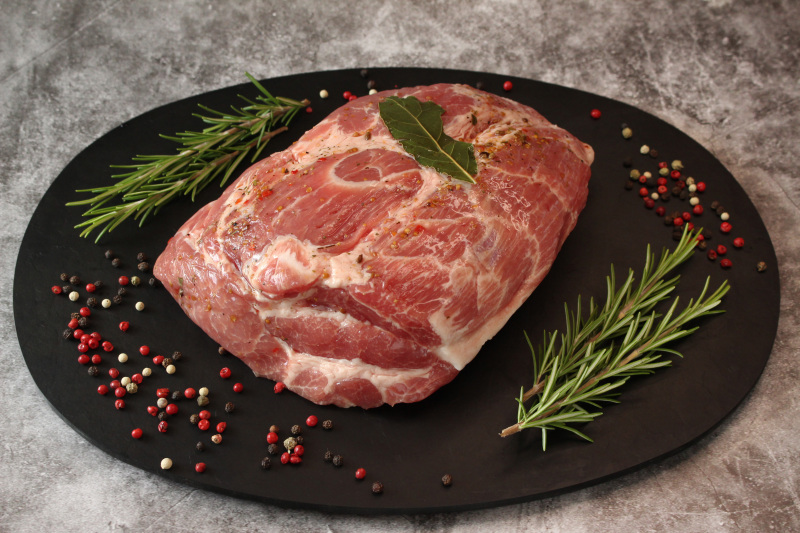 Schweine Surschopf ohne Knochen Schweine Surschopf ohne Knochen